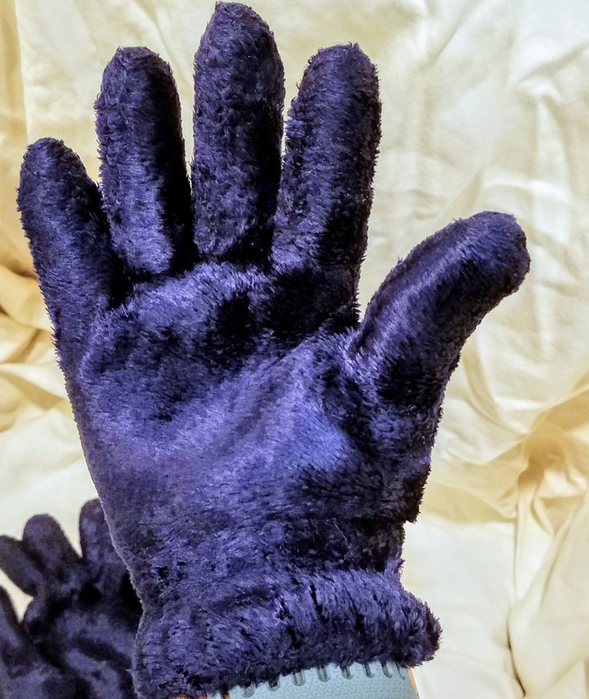 Sumptuous Iridescent Chenille Gloves